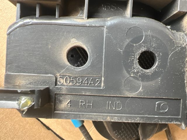 bontott TOYOTA AVENSIS T25 Jobb első Ajtózár