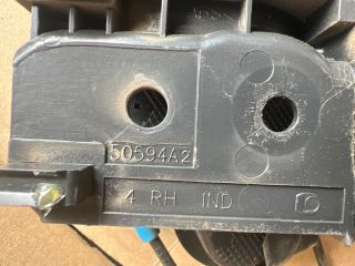 bontott TOYOTA AVENSIS T25 Jobb első Ajtózár