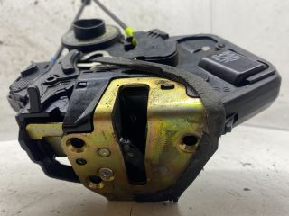 bontott TOYOTA AVENSIS T25 Jobb első Ajtózár