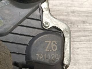 bontott TOYOTA AVENSIS T25 Jobb első Ajtózár