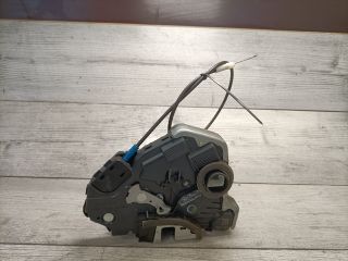 bontott TOYOTA AVENSIS T25 Jobb első Ajtózár