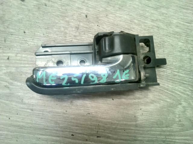 bontott TOYOTA AVENSIS T25 Jobb első Belső Kilincs