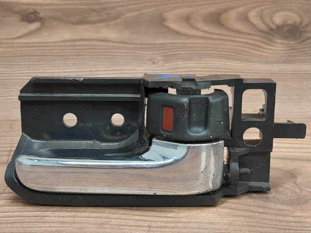 bontott TOYOTA AVENSIS T25 Jobb első Belső Kilincs