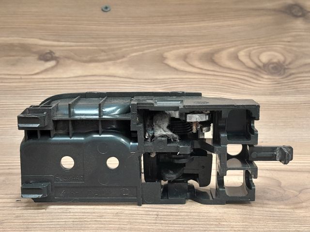 bontott TOYOTA AVENSIS T25 Jobb első Belső Kilincs