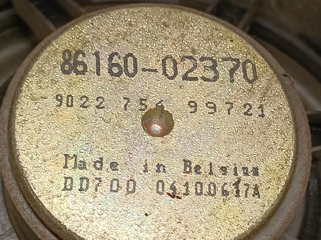 bontott TOYOTA AVENSIS T25 Jobb első Hangszóró