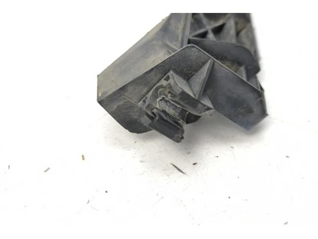 bontott TOYOTA AVENSIS T25 Jobb első Lökhárító Tartó (Műanyag)