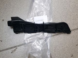 bontott TOYOTA AVENSIS T25 Jobb első Lökhárító Tartó (Műanyag)