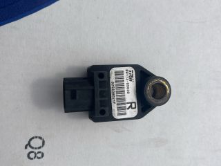 bontott TOYOTA AVENSIS T25 Jobb első Oldal Ütközés Érzékelő