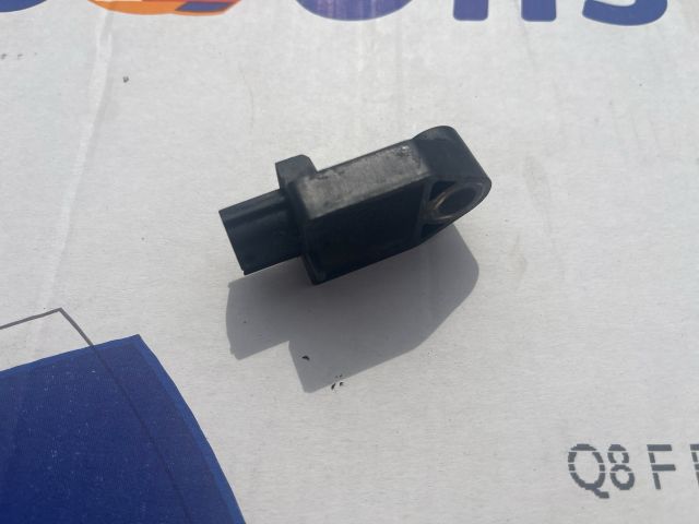 bontott TOYOTA AVENSIS T25 Jobb első Oldal Ütközés Érzékelő