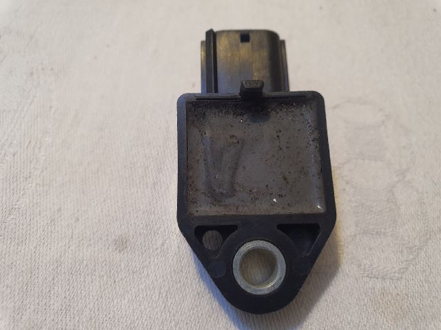 bontott TOYOTA AVENSIS T25 Jobb első Oldal Ütközés Érzékelő