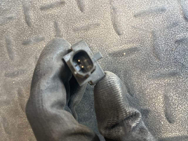 bontott TOYOTA AVENSIS T25 Jobb első Oldal Ütközés Érzékelő