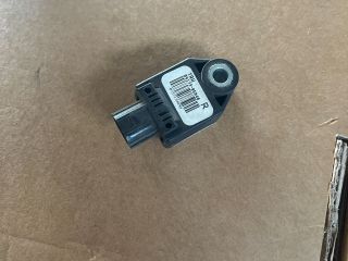 bontott TOYOTA AVENSIS T25 Jobb első Oldal Ütközés Érzékelő