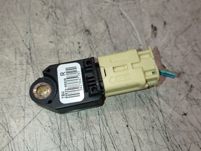 bontott TOYOTA AVENSIS T25 Jobb első Oldal Ütközés Érzékelő