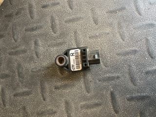 bontott TOYOTA AVENSIS T25 Jobb első Oldal Ütközés Érzékelő