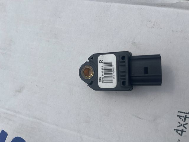 bontott TOYOTA AVENSIS T25 Jobb első Oldal Ütközés Érzékelő