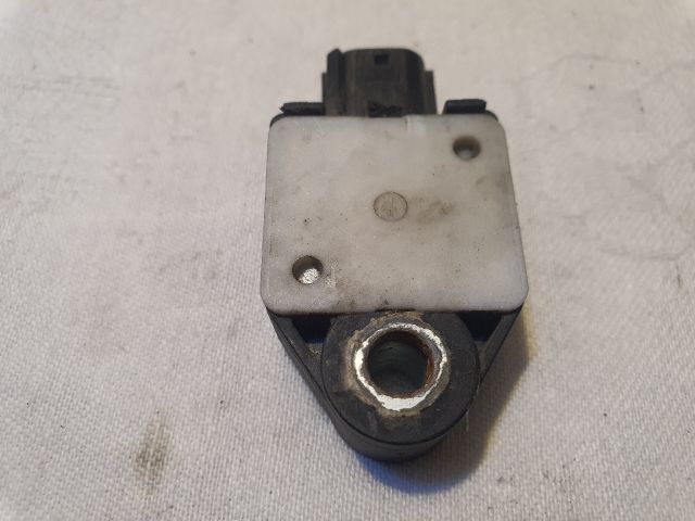 bontott TOYOTA AVENSIS T25 Jobb első Oldal Ütközés Érzékelő