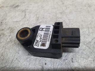 bontott TOYOTA AVENSIS T25 Jobb első Ütközés Érzékelő (Homlokfalon)