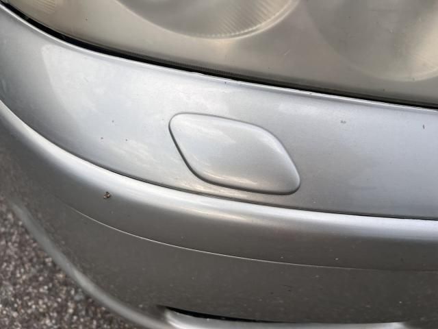 bontott TOYOTA AVENSIS T25 Jobb Fényszórómosó Fedél