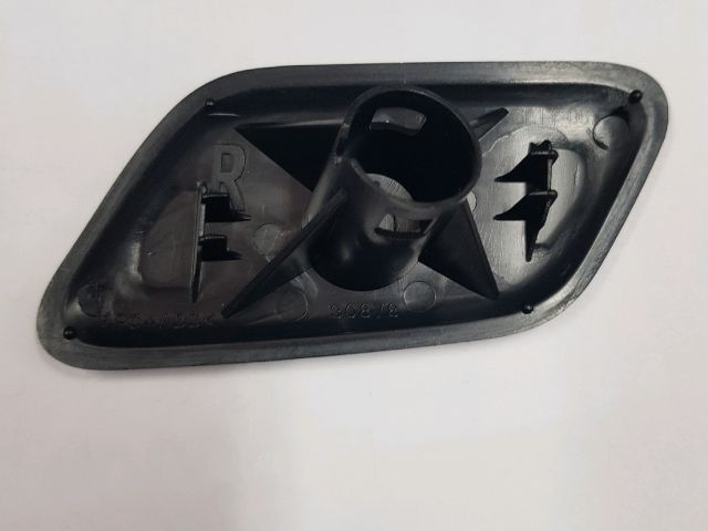 bontott TOYOTA AVENSIS T25 Jobb Fényszórómosó Fedél