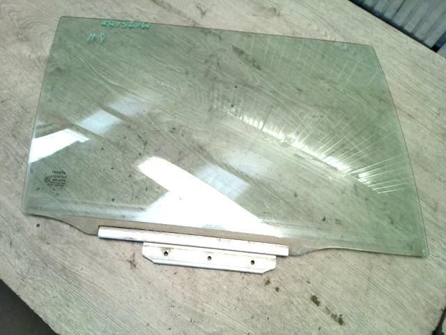 bontott TOYOTA AVENSIS T25 Jobb hátsó Ablak