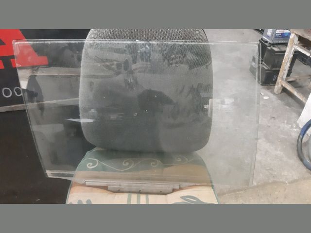 bontott TOYOTA AVENSIS T25 Jobb hátsó Ablak