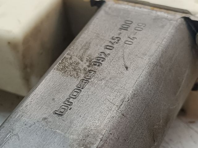 bontott TOYOTA AVENSIS T25 Jobb hátsó Ablakemelő Motor