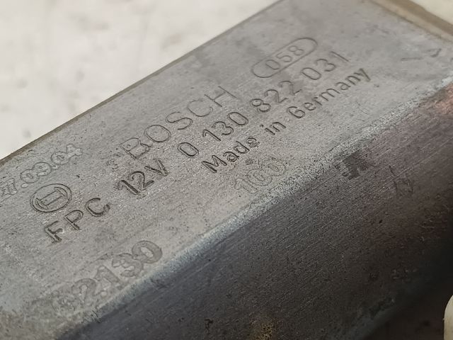 bontott TOYOTA AVENSIS T25 Jobb hátsó Ablakemelő Motor