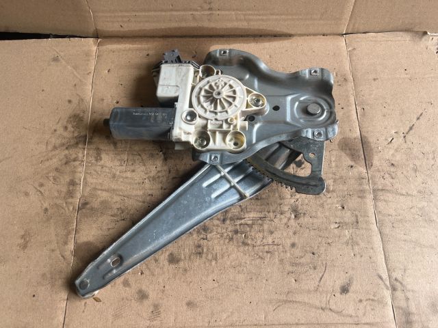 bontott TOYOTA AVENSIS T25 Jobb hátsó Ablakemelő Szerkezet (Elektromos)