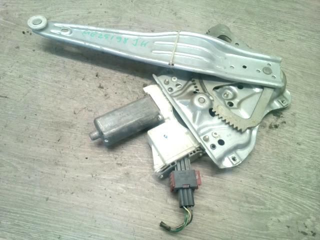 bontott TOYOTA AVENSIS T25 Jobb hátsó Ablakemelő Szerkezet (Elektromos)