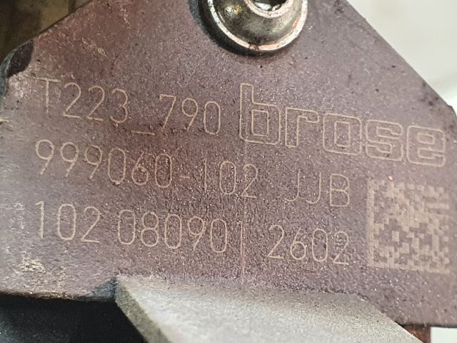 bontott TOYOTA AVENSIS T25 Jobb hátsó Ablakemelő Szerkezet (Elektromos)