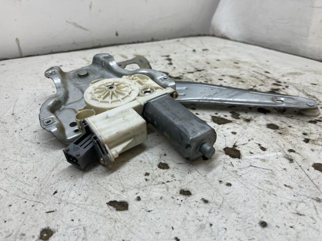 bontott TOYOTA AVENSIS T25 Jobb hátsó Ablakemelő Szerkezet (Elektromos)