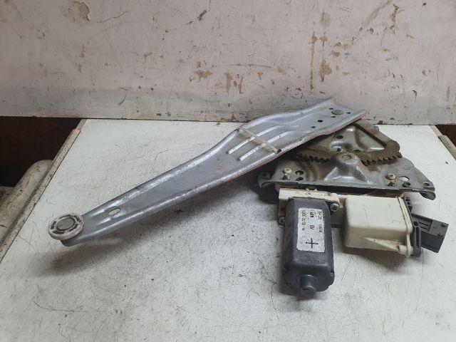 bontott TOYOTA AVENSIS T25 Jobb hátsó Ablakemelő Szerkezet (Elektromos)