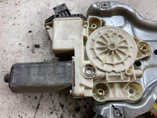 bontott TOYOTA AVENSIS T25 Jobb hátsó Ablakemelő Szerkezet (Elektromos)