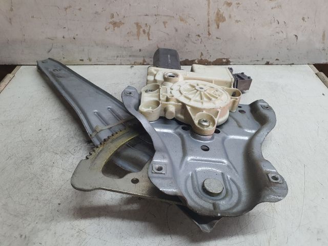 bontott TOYOTA AVENSIS T25 Jobb hátsó Ablakemelő Szerkezet (Elektromos)