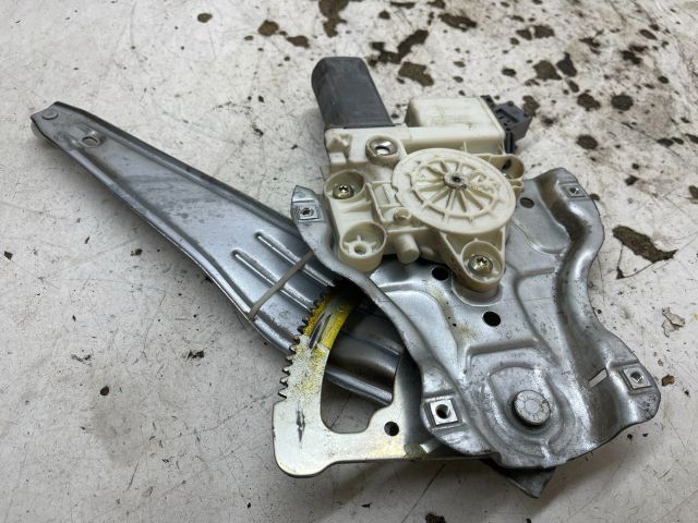 bontott TOYOTA AVENSIS T25 Jobb hátsó Ablakemelő Szerkezet (Elektromos)