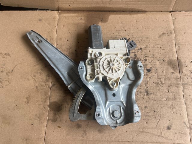 bontott TOYOTA AVENSIS T25 Jobb hátsó Ablakemelő Szerkezet (Elektromos)