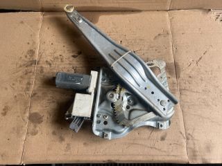 bontott TOYOTA AVENSIS T25 Jobb hátsó Ablakemelő Szerkezet (Elektromos)