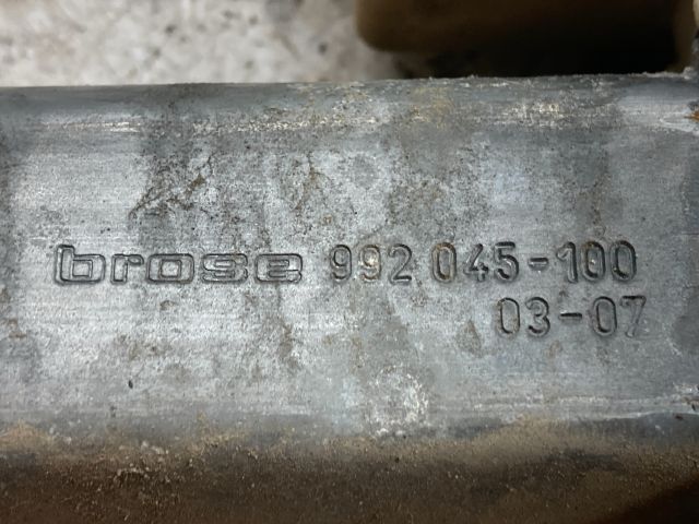 bontott TOYOTA AVENSIS T25 Jobb hátsó Ablakemelő Szerkezet (Elektromos)