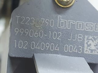 bontott TOYOTA AVENSIS T25 Jobb hátsó Ablakemelő Szerkezet (Elektromos)