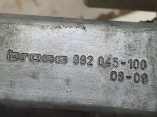 bontott TOYOTA AVENSIS T25 Jobb hátsó Ablakemelő Szerkezet (Elektromos)