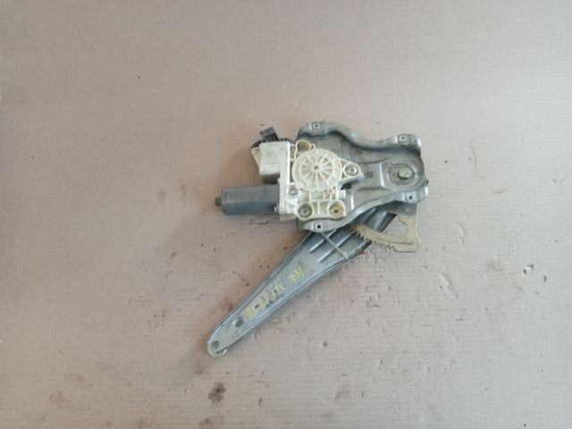 bontott TOYOTA AVENSIS T25 Jobb hátsó Ablakemelő Szerkezet (Elektromos)