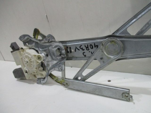 bontott TOYOTA AVENSIS T25 Jobb hátsó Ablakemelő Szerkezet (Elektromos)