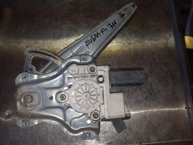 bontott TOYOTA AVENSIS T25 Jobb hátsó Ablakemelő Szerkezet (Elektromos)