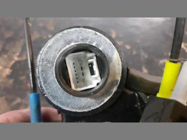 bontott TOYOTA AVENSIS T25 Jobb hátsó Ajtózár