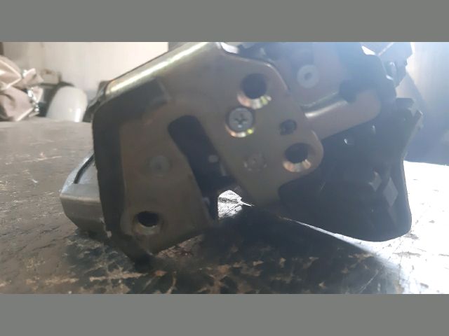 bontott TOYOTA AVENSIS T25 Jobb hátsó Ajtózár