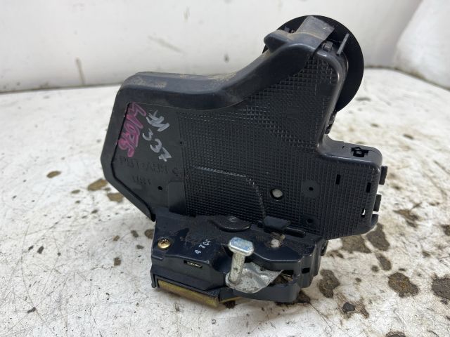 bontott TOYOTA AVENSIS T25 Jobb hátsó Ajtózár