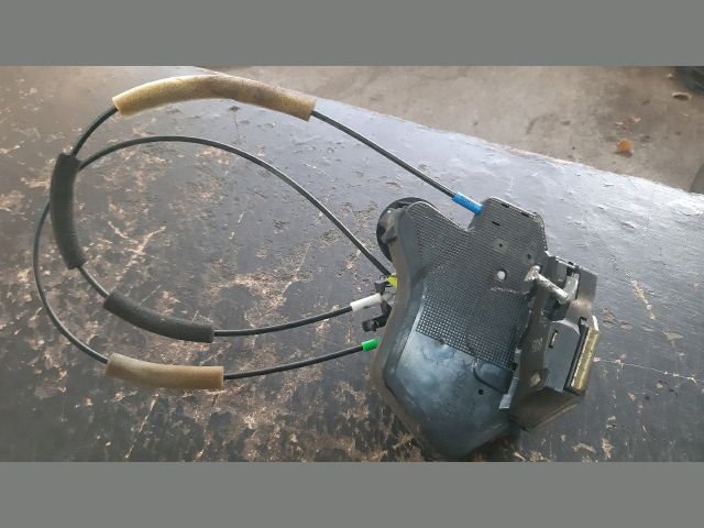 bontott TOYOTA AVENSIS T25 Jobb hátsó Ajtózár