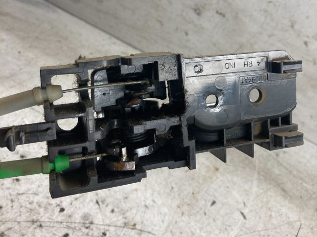 bontott TOYOTA AVENSIS T25 Jobb hátsó Ajtózár