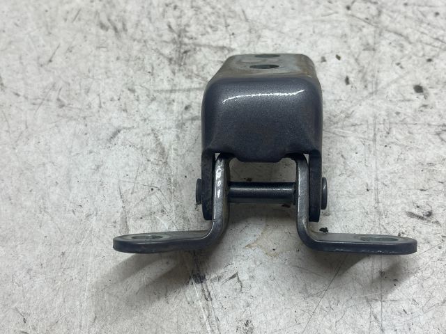 bontott TOYOTA AVENSIS T25 Jobb hátsó Alsó Zsanér