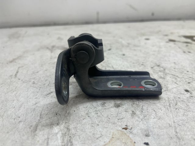 bontott TOYOTA AVENSIS T25 Jobb hátsó Alsó Zsanér